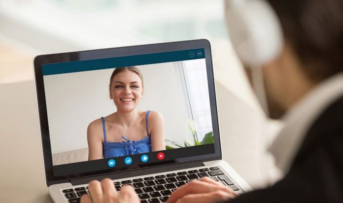 Pourquoi faire des rencontres par Webcam est avantageux_